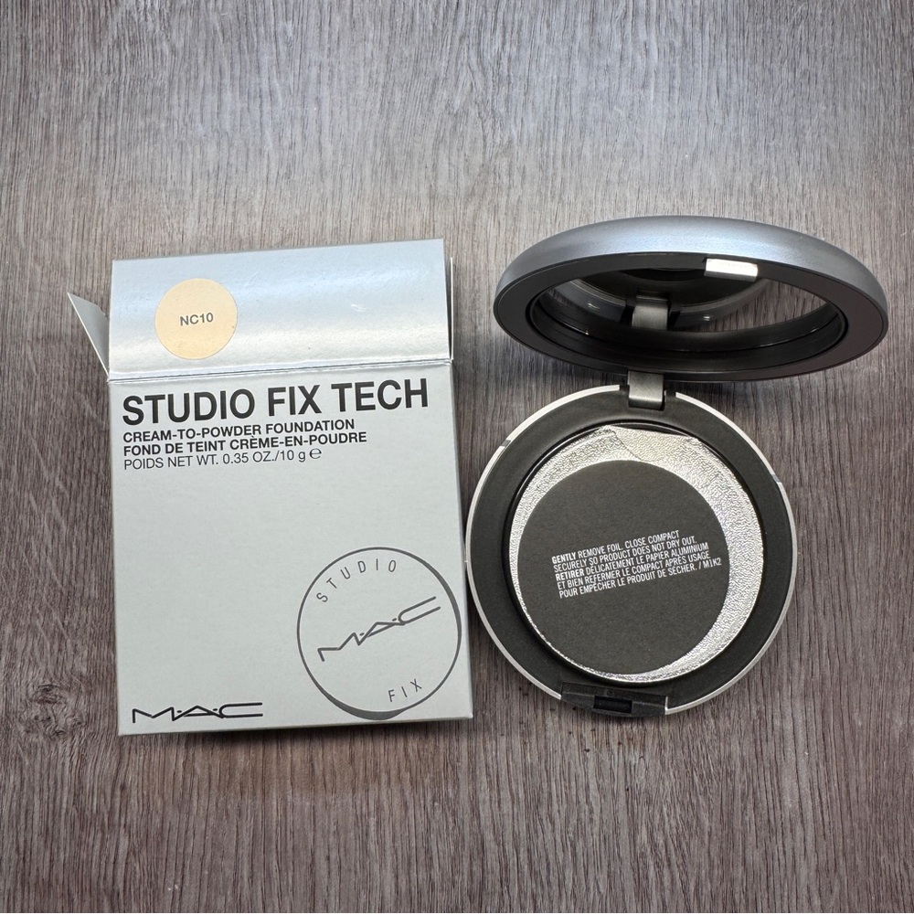 Mac Studio Fix Tech Cream-to-Powder foundation 10g NC10